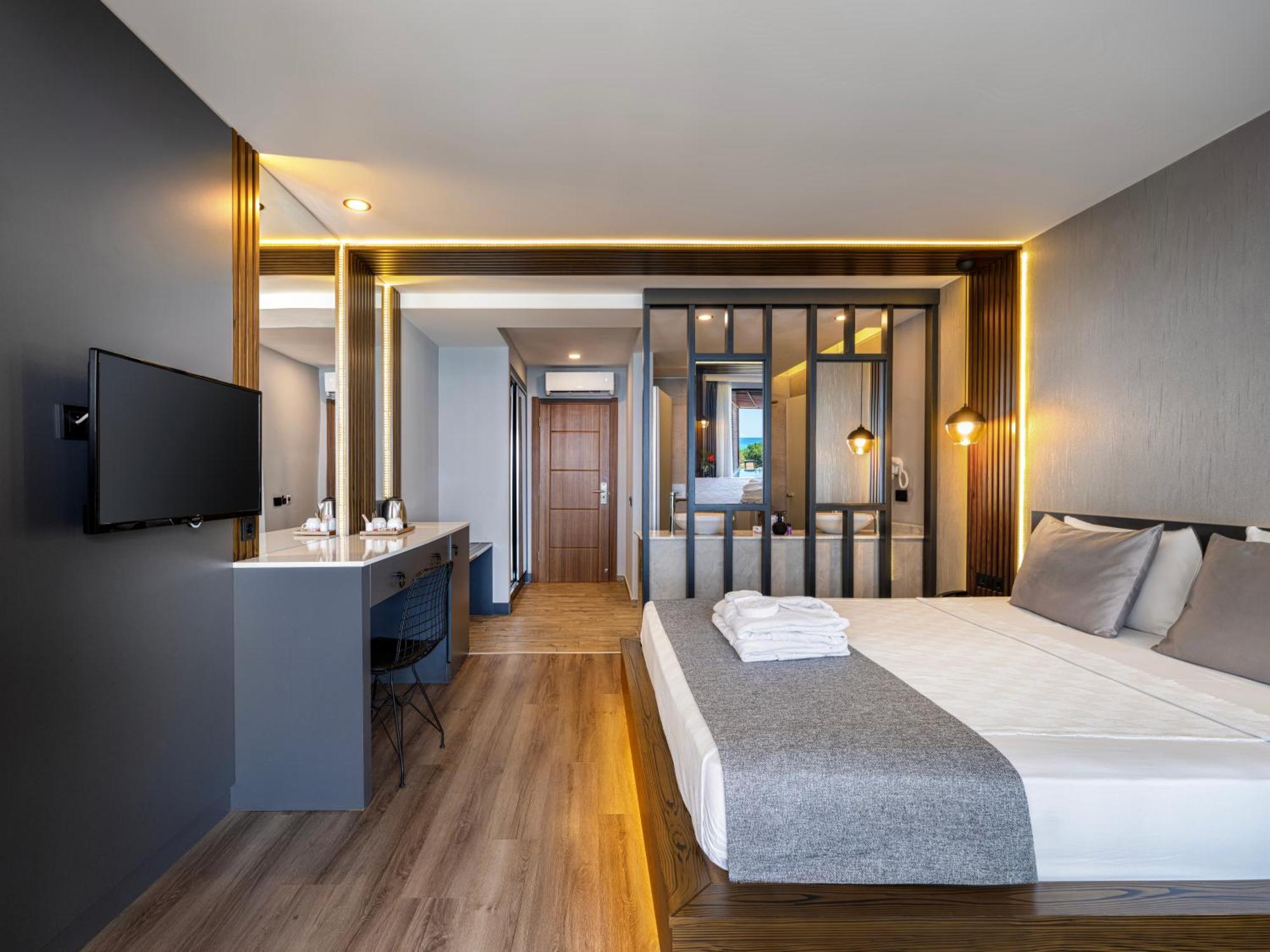 Adora Calma Beach Hotel Adults Only Kızılot Eksteriør billede