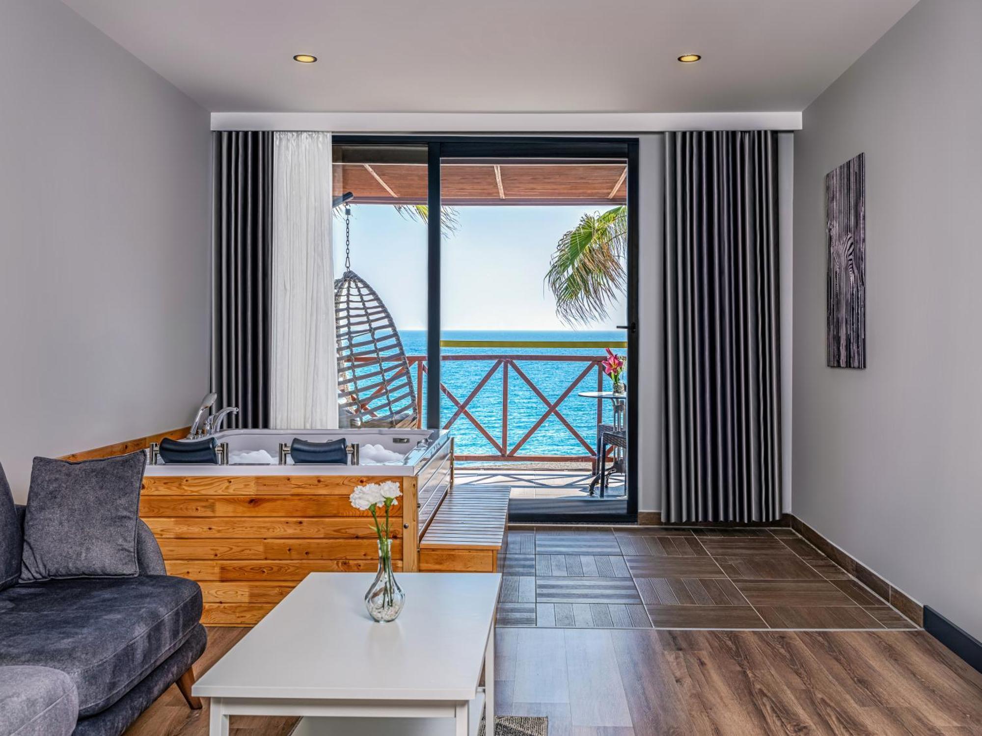 Adora Calma Beach Hotel Adults Only Kızılot Eksteriør billede