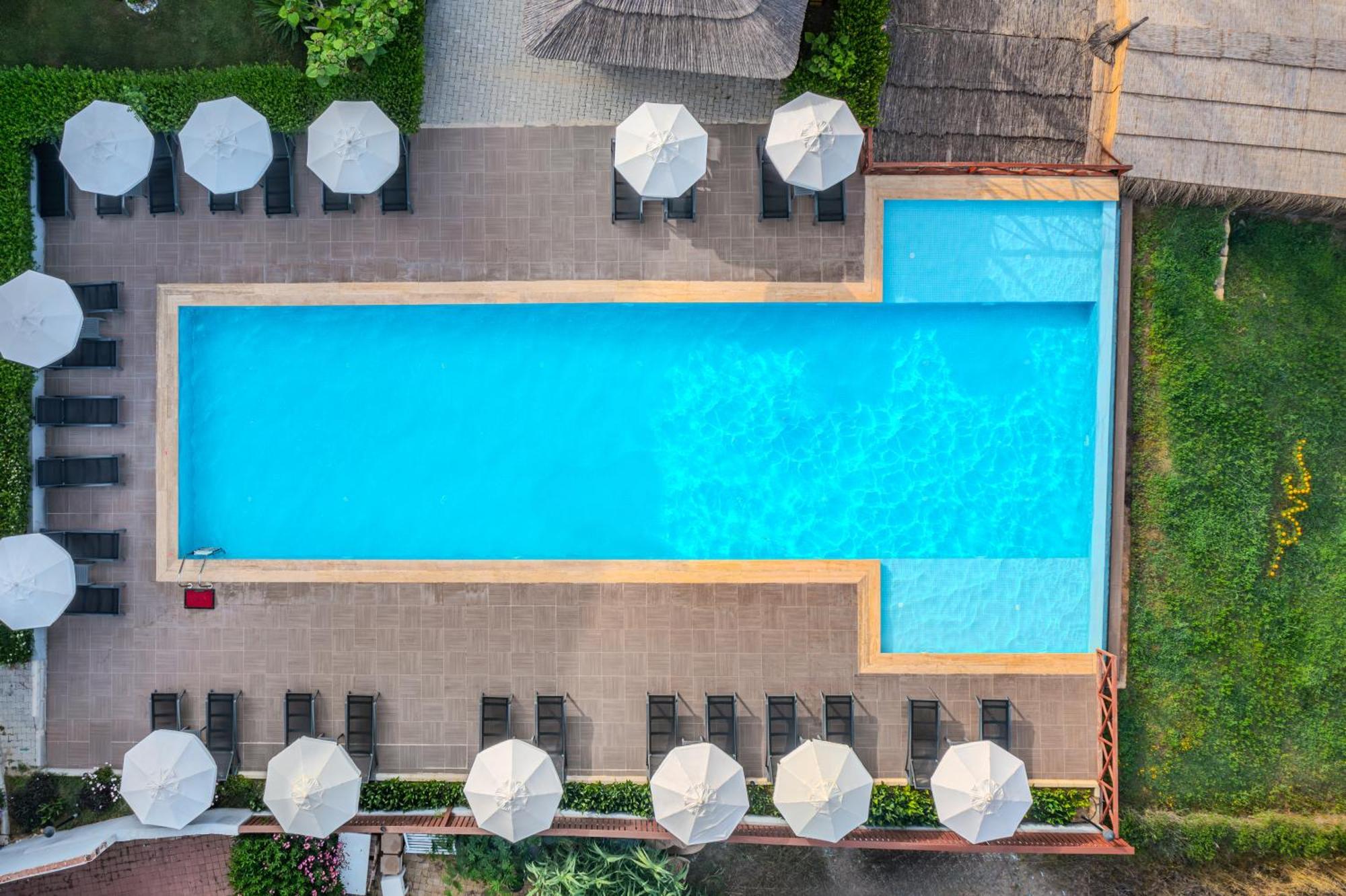 Adora Calma Beach Hotel Adults Only Kızılot Eksteriør billede