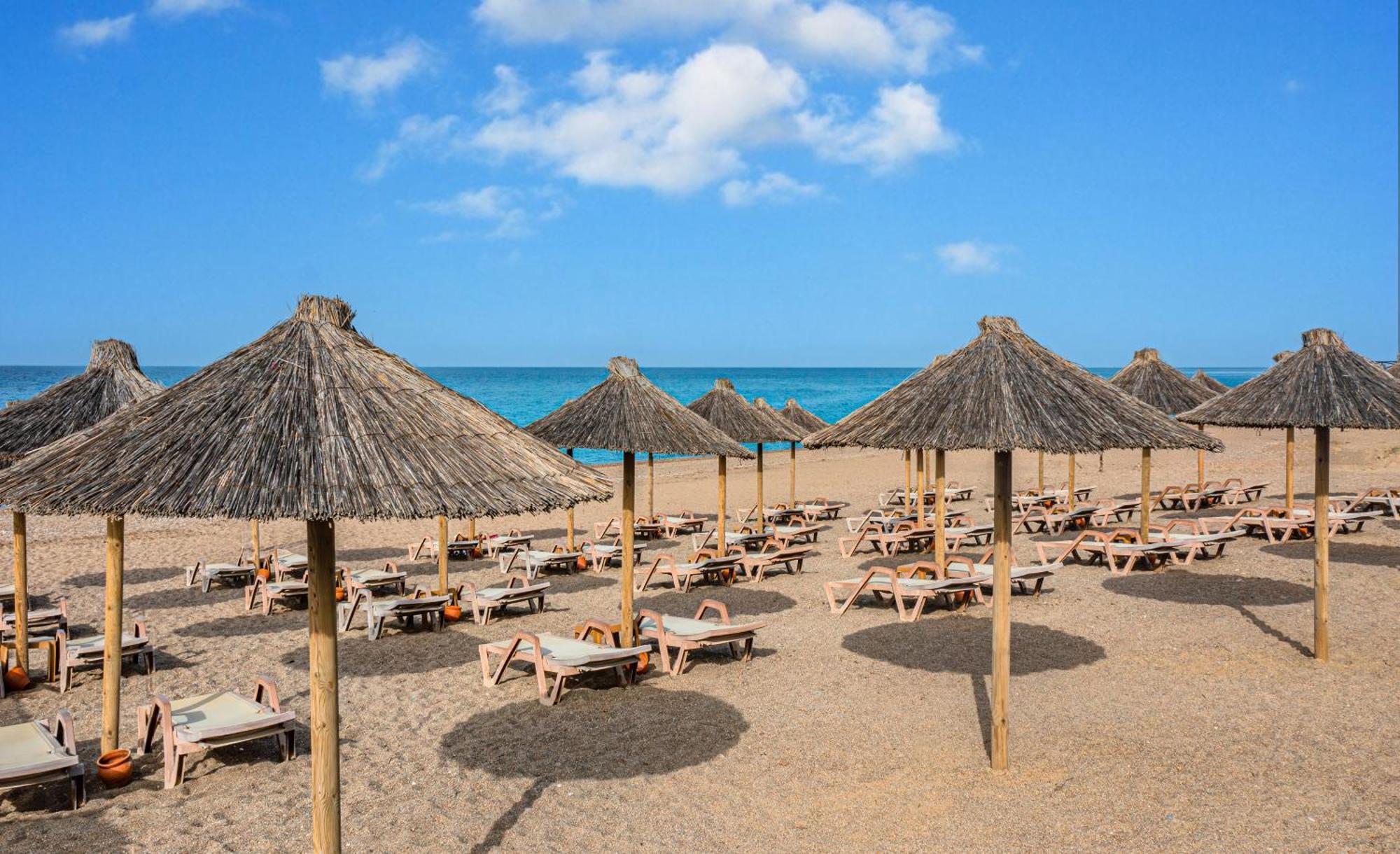 Adora Calma Beach Hotel Adults Only Kızılot Eksteriør billede