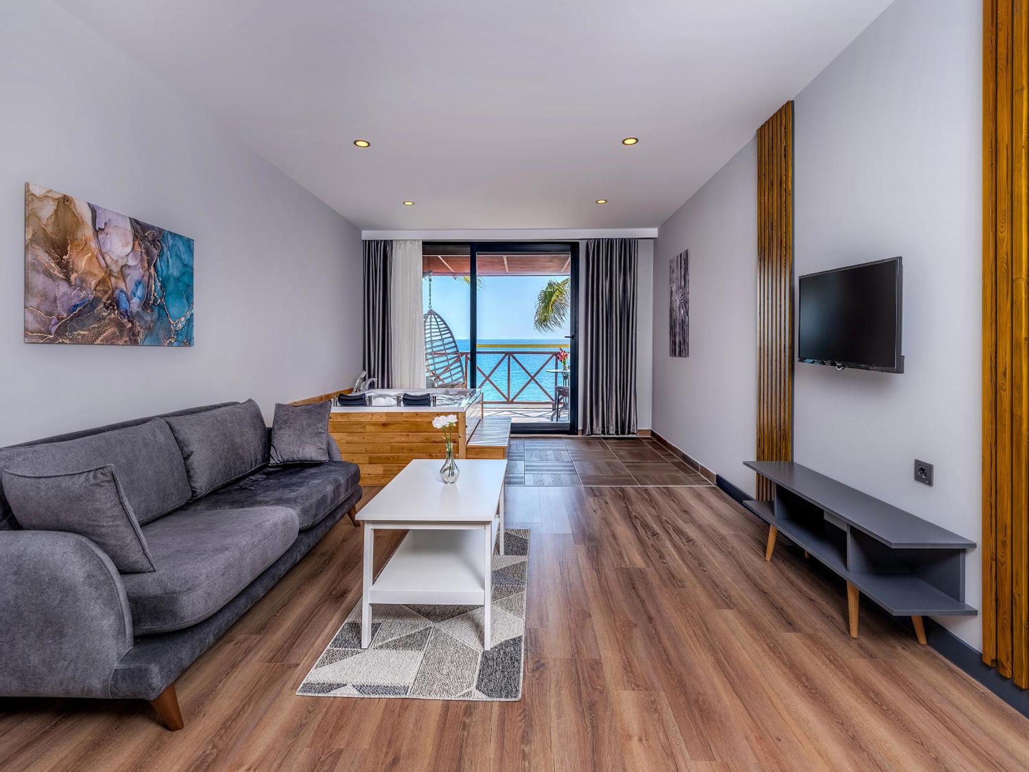 Adora Calma Beach Hotel Adults Only Kızılot Eksteriør billede